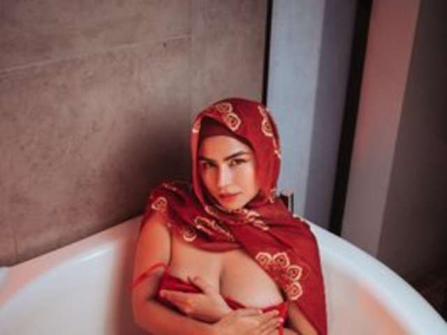 go to chat with DarshaKhemu
