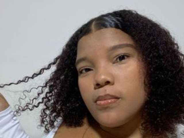 go to chat with DayanRoux
