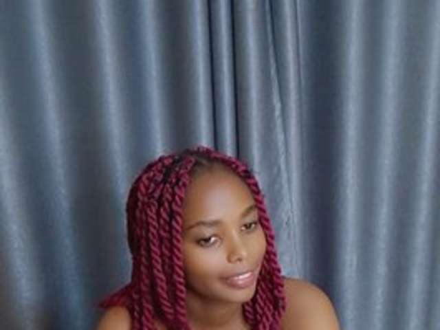 go to chat with Deetabz