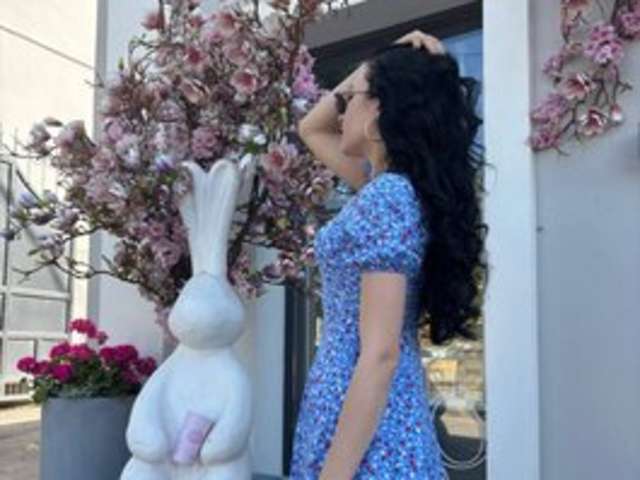 go to chat with DemiRoad
