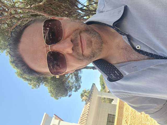go to chat with Dencspain