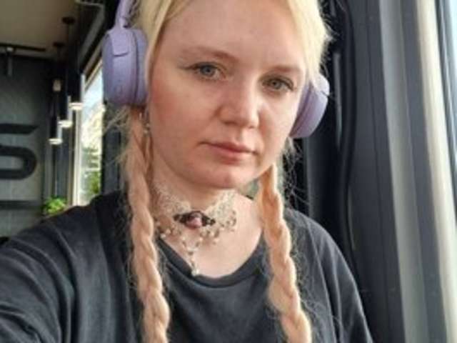 go to chat with Dia-Angel