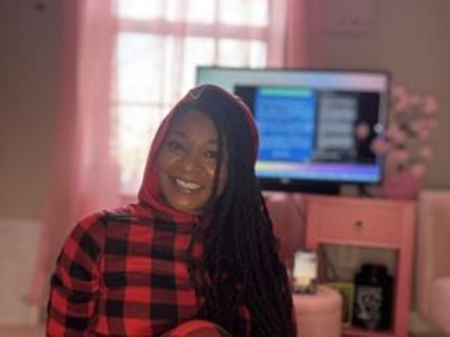 go to chat with DianaDesire