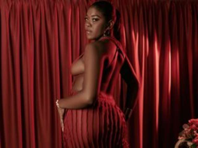 go to chat with DinaFoster