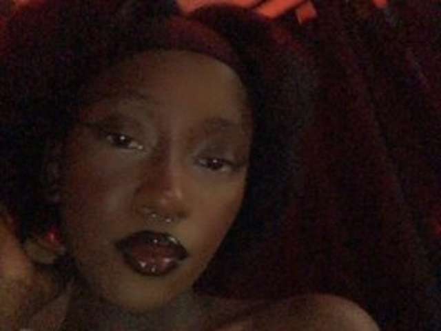 go to chat with Dirty-princess8