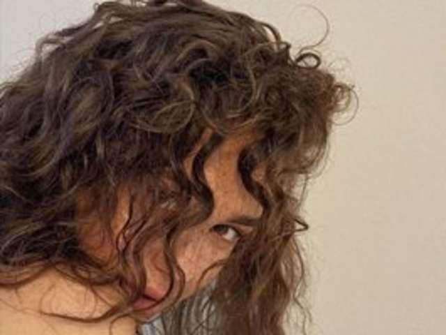 go to chat with Dominica-Sweety
