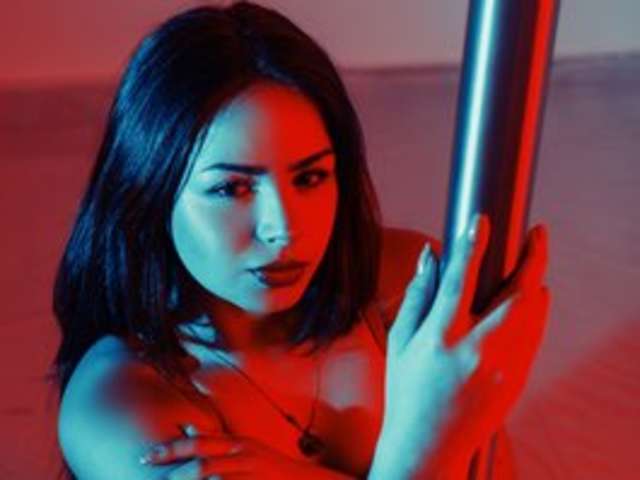 go to chat with DulceZoee