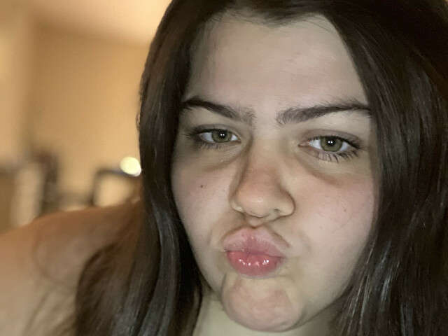 go to chat with DynamoDoll