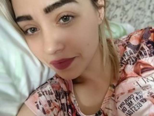 go to chat with E1eanorEustacia
