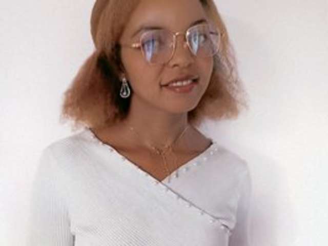 ELODIE12 amateur webcam photo