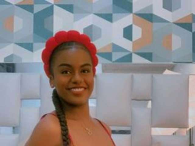 go to chat with EMMAKOOLG