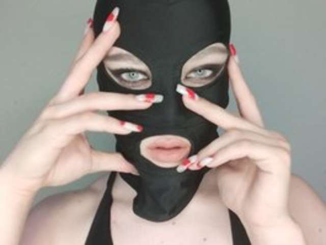 go to chat with EatFuckLove