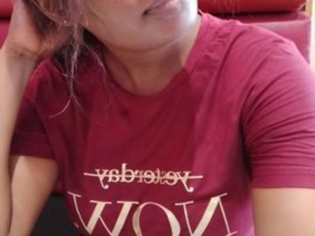 go to chat with Ebonyblack01