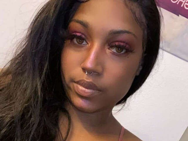 go to chat with Ebonydollxx