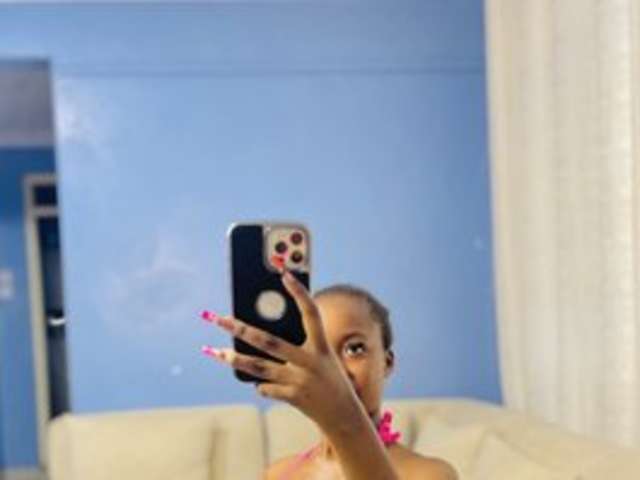 EBONYSIREN amateur webcam photo