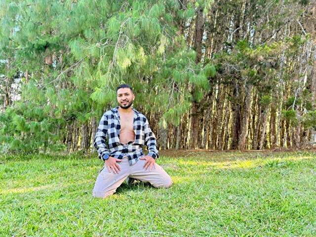 go to chat with Edahi1386