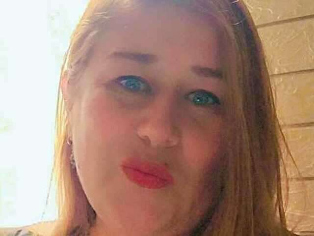 go to chat with Effata
