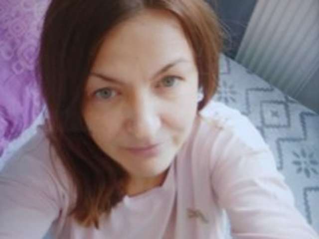 go to chat with EleanorHoney