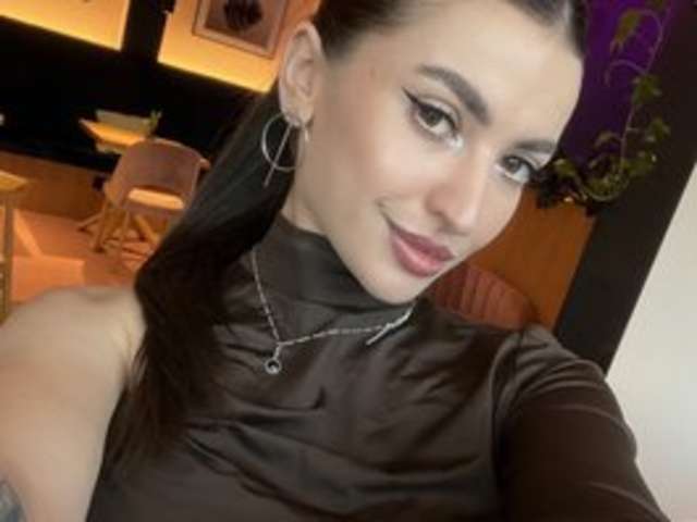 go to chat with ElenaPretty