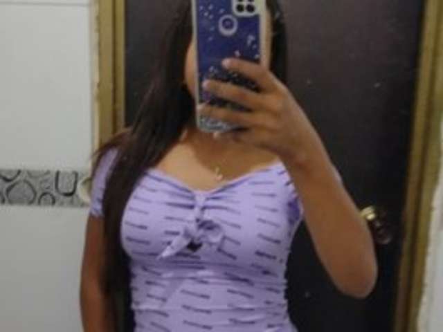 go to chat with Elenadiazz