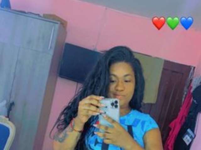 go to chat with ElinaBrownn