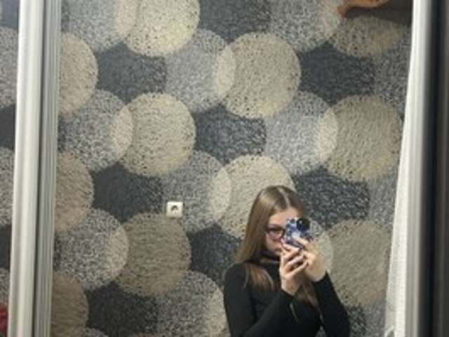 go to chat with Elinn-kiss