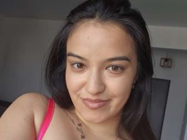 go to chat with Eliyen