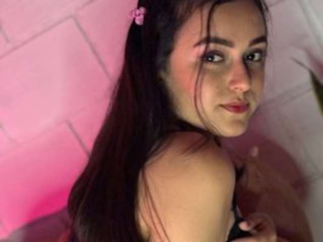 go to chat with Elizabeth-Lamer