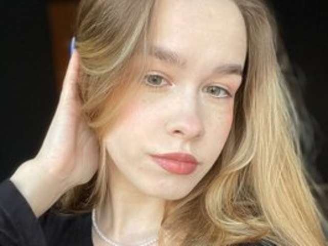 go to chat with ElizabethBennett