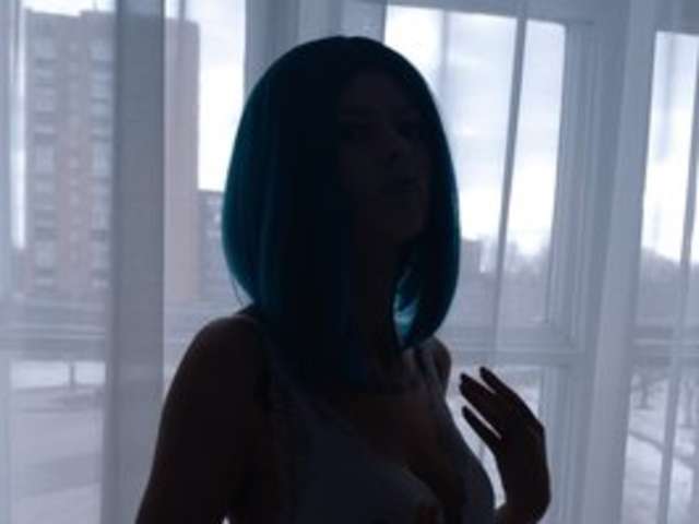 EMELICRISTAL amateur webcam photo