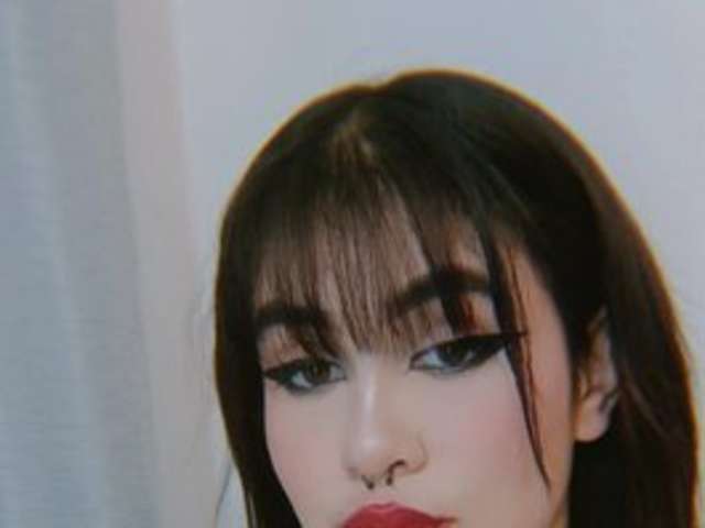 EMILY-ROUSSE amateur webcam photo