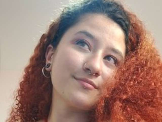 go to chat with EmilyBrw