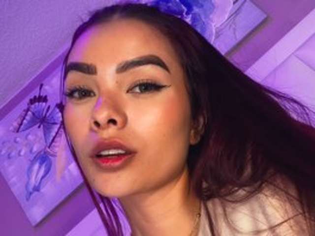 go to chat with EmilyTolson