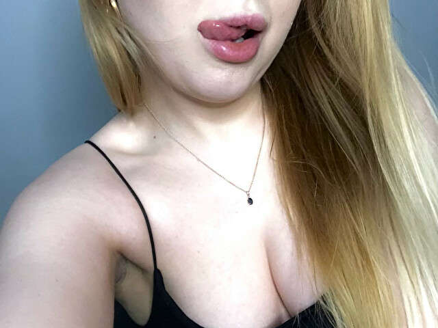 go to chat with EmmaKitty