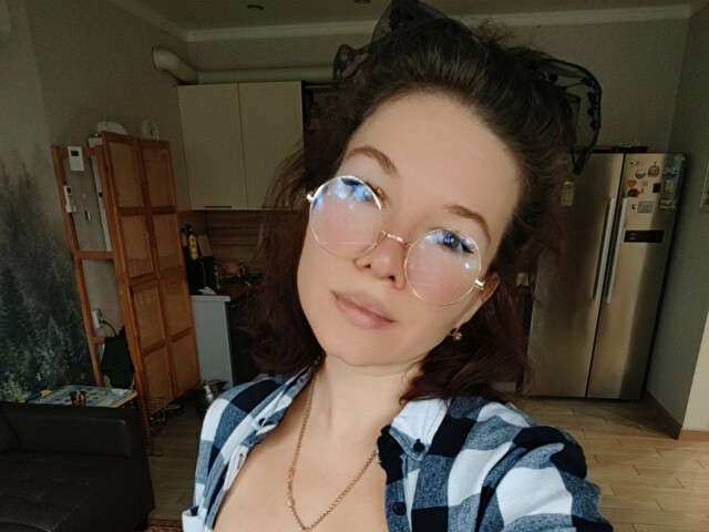 go to chat with Emmasquirt