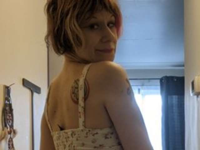 go to chat with EmpressLilith