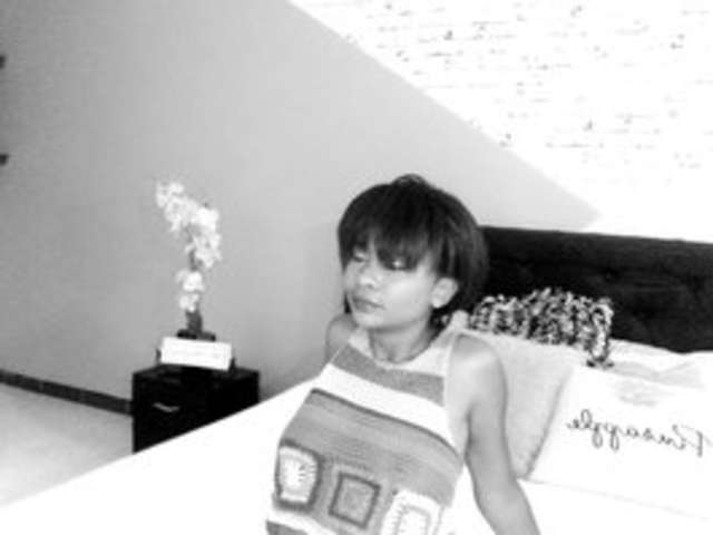 go to chat with Esperanza
