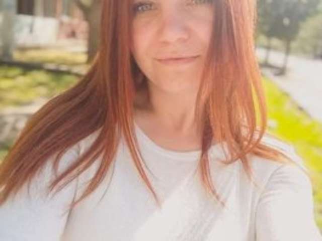 go to chat with EstelleMillie