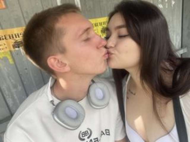 go to chat with EvaDemona1