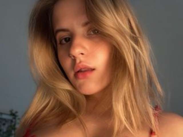 go to chat with EvaTyrell