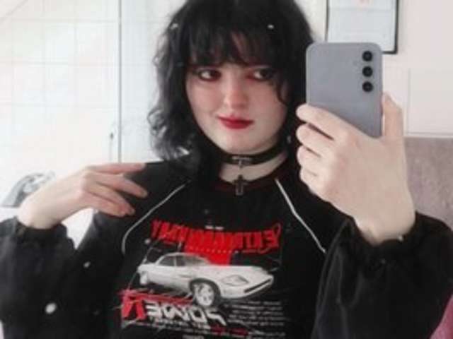 go to chat with EvaXielano