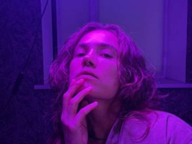 go to chat with Eveberrymoon