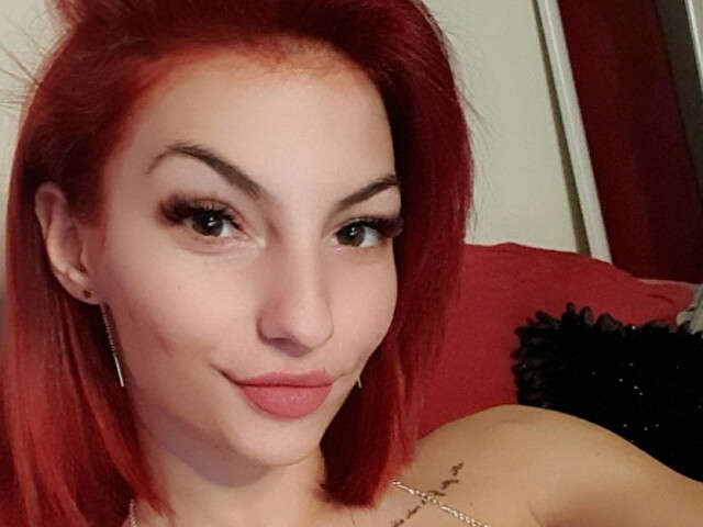 go to chat with EvelinaEve