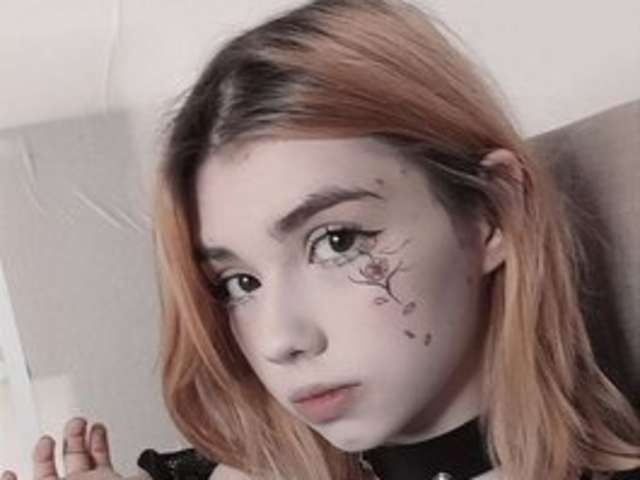 go to chat with EvelynNeal