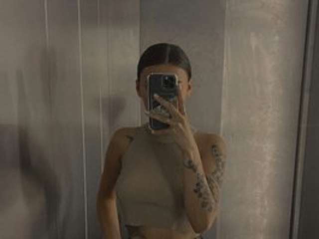 go to chat with Ewwaevaa