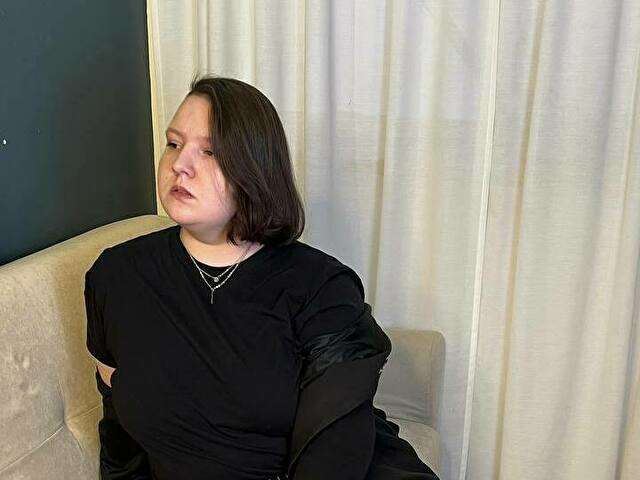 go to chat with ExtraAlice