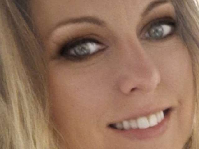 go to chat with FLAWLESS
