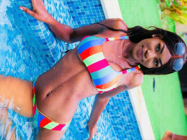 go to chat with FOXYBLACK