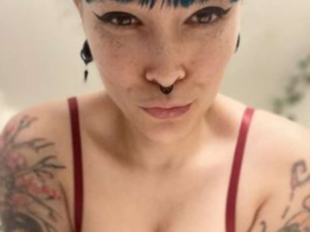 go to chat with FRRANNKIE