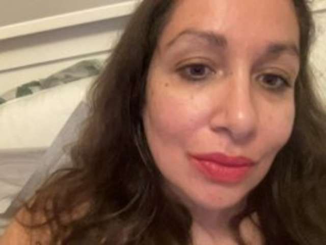 go to chat with FarahDay